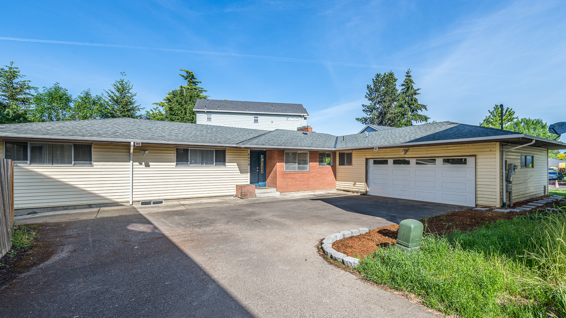 Photo of listing